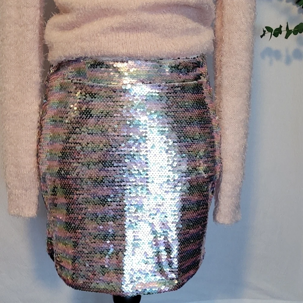 Urban Outfitters rainbow sequint Mini skirt. - Picture 4 of 10